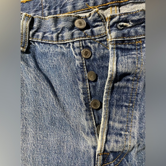 Levi's Men's Straight Jeans in Distressed Blue - Picture 4 of 12